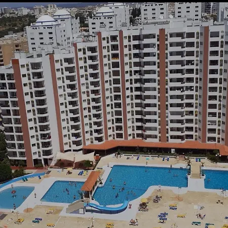 Apartament Da Rocha 2 *