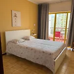 Apartment Da Rocha 2 *